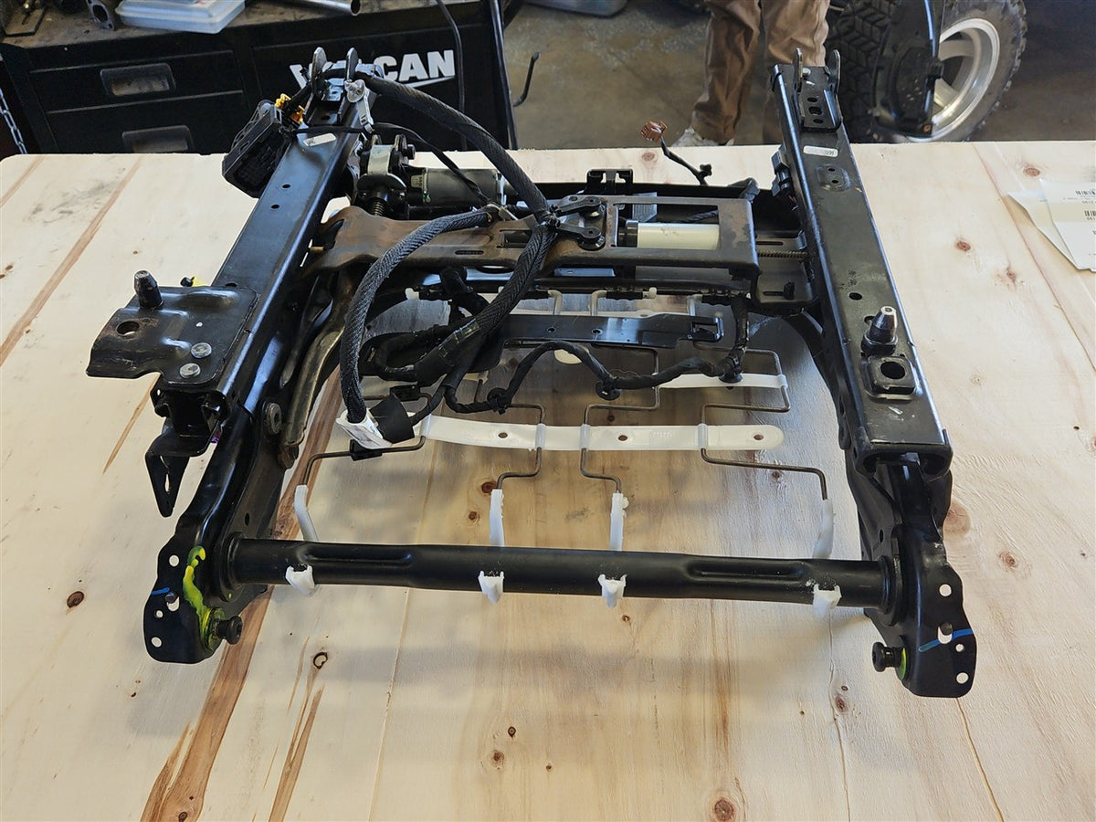 Used OEM 2016-2024 CAMARO FRONT SEAT TRACK RH WITH MOTORS, actual item photo 8