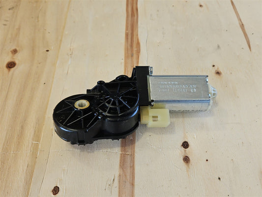 Used OEM 2016-2024 CAMARO FRONT PASSENGER RH SEAT RECLINE MOTOR, actual item photo 1