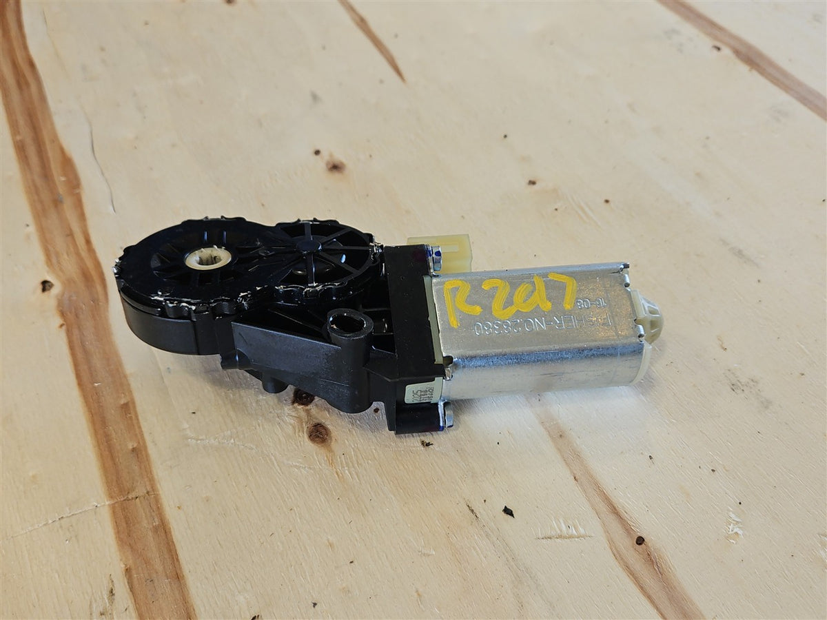 Used OEM 2016-2024 CAMARO FRONT PASSENGER RH SEAT RECLINE MOTOR, actual item photo 8