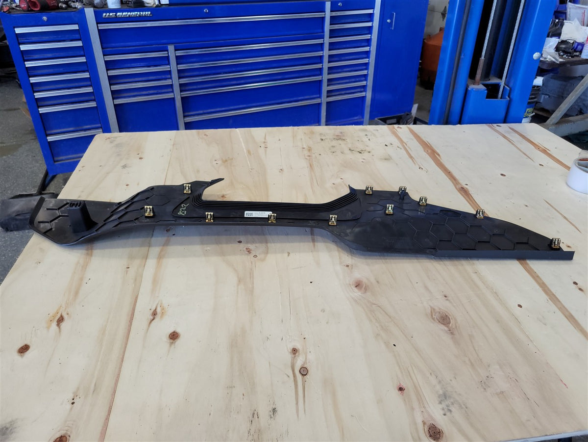 Used OEM 2019-2023 SIERRA SILVERADO CENTER CONSOLE SIDE TRIM RH, actual item photo 11