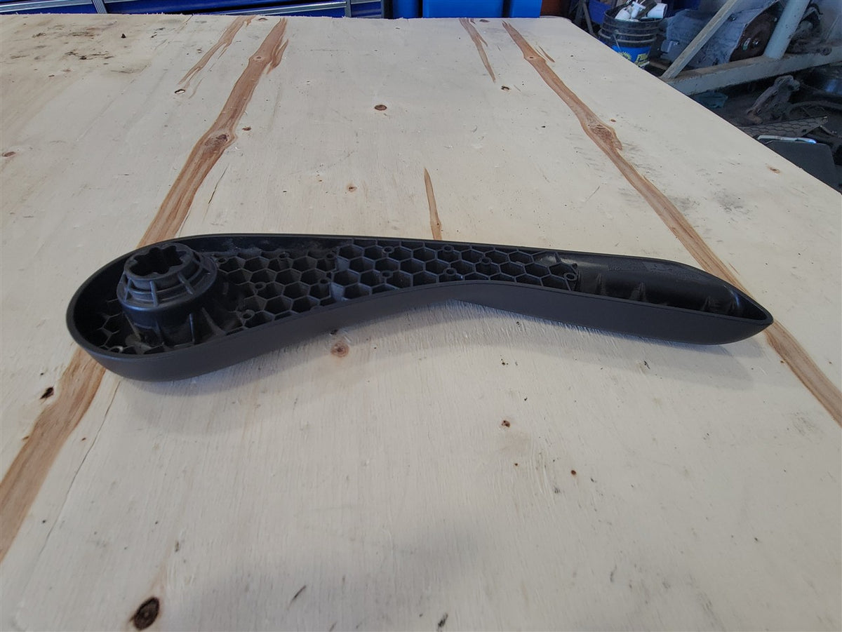 Used OEM 2020 SIERRA DENALI 1500 FRONT SEAT RECLINE HANDLE RH BLACK, actual item photo 9