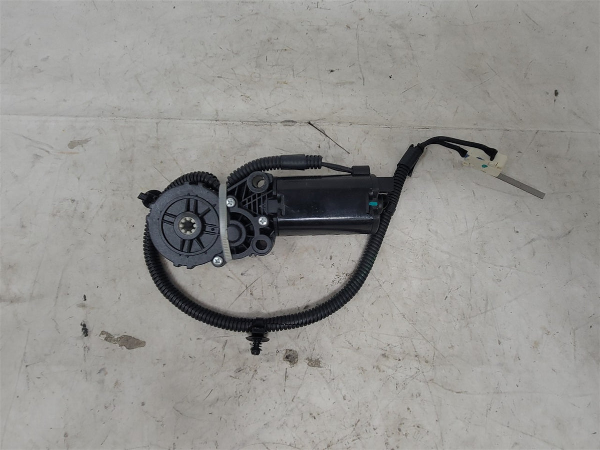 Used OEM 2010-2015 CAMARO FRONT SEAT POWER RECLINE MOTOR ACTUATOR, actual item photo 1