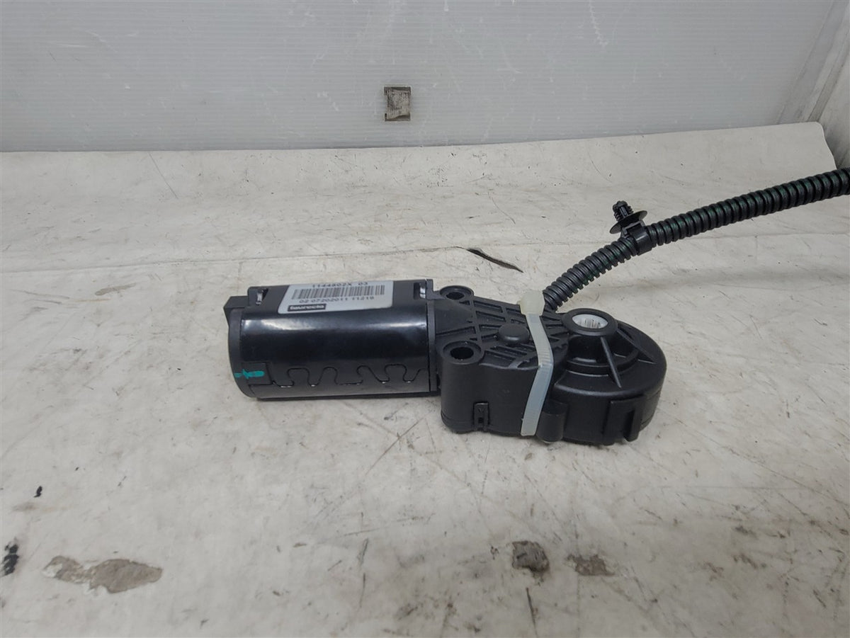 Used OEM 2010-2015 CAMARO FRONT SEAT POWER RECLINE MOTOR ACTUATOR, actual item photo 7