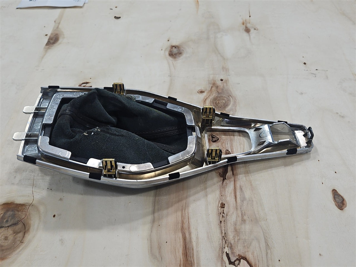 Used OEM 2016-2024 CAMARO SS MANUAL SHIFTER KNOB BOOT AND TRIM CENTER, actual item photo 12