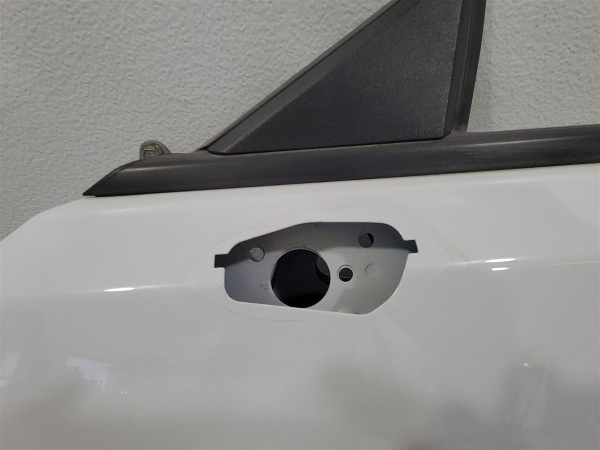 Used OEM 2016-2024 CAMARO FRONT DOOR DRIVER LH SUMMIT WHITE, actual item photo 10