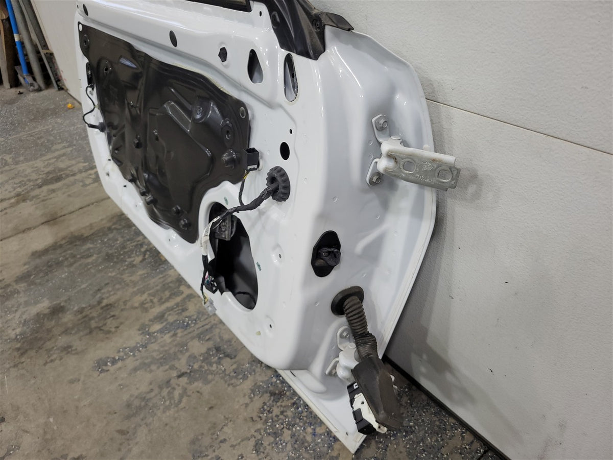 Used OEM 2016-2024 CAMARO FRONT DOOR DRIVER LH SUMMIT WHITE, actual item photo 17