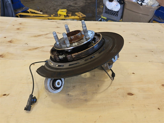 Used OEM 2017-2024 CAMARO REAR SPINDLE RH PASSENGER SS 1LE 22K MILES, actual item photo 1