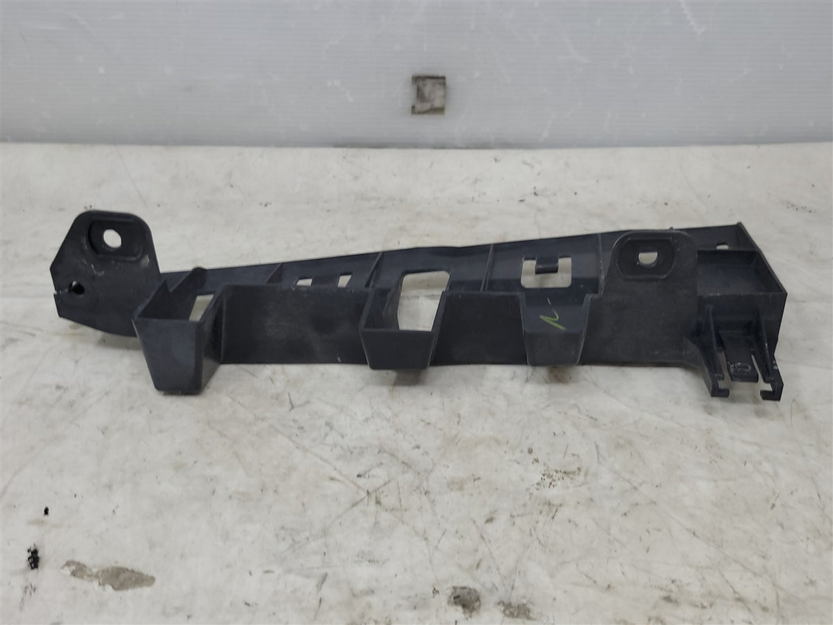 Used OEM 2016-2018 CAMARO TAIL LIGHT LAMP BRACKET DRIVER LH 84035465, actual item photo 5