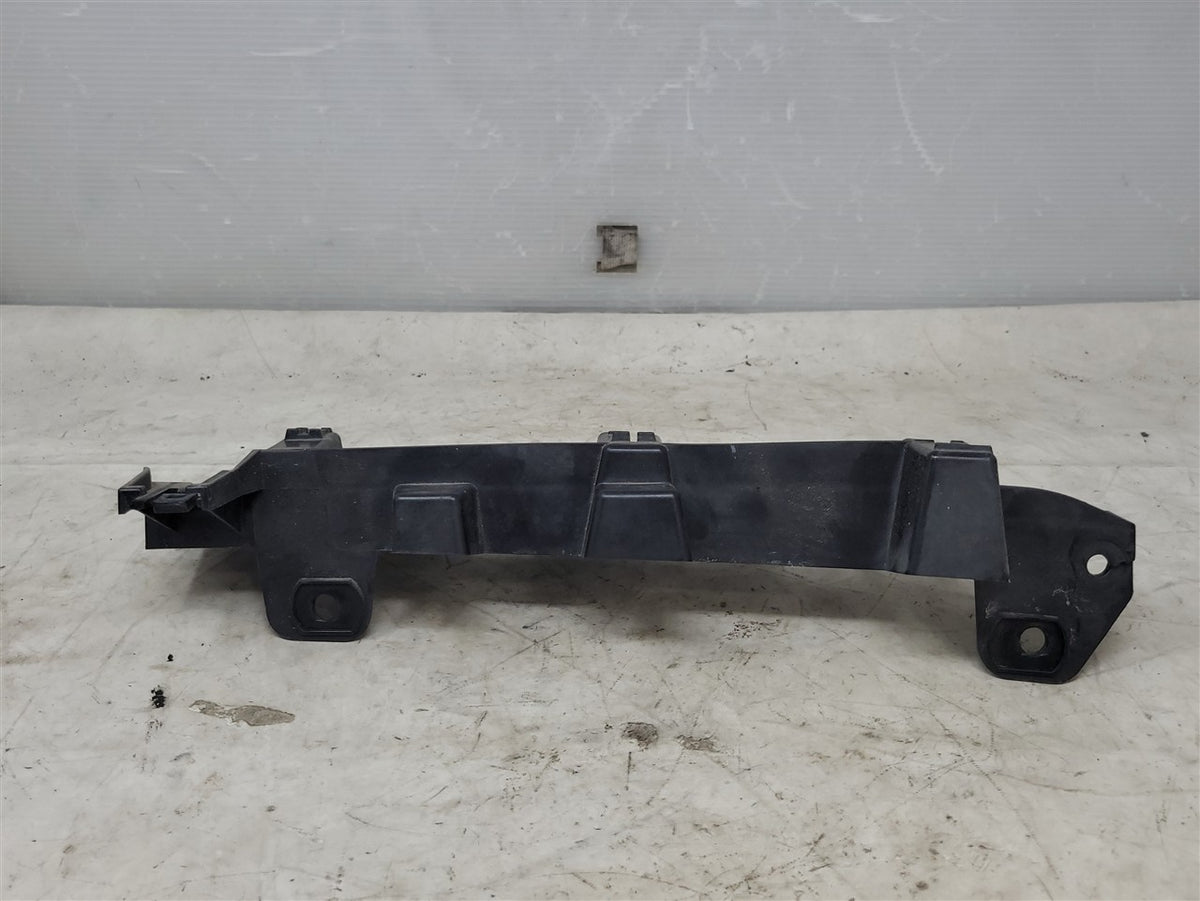 Used OEM 2016-2018 CAMARO TAIL LIGHT LAMP BRACKET DRIVER LH 84035465, actual item photo 8