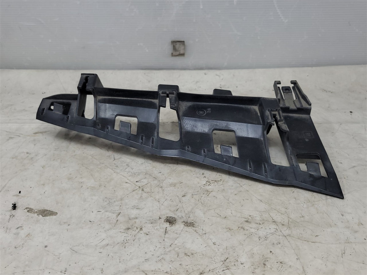 Used OEM 2016-2018 CAMARO TAIL LIGHT LAMP BRACKET DRIVER LH 84035465, actual item photo 10