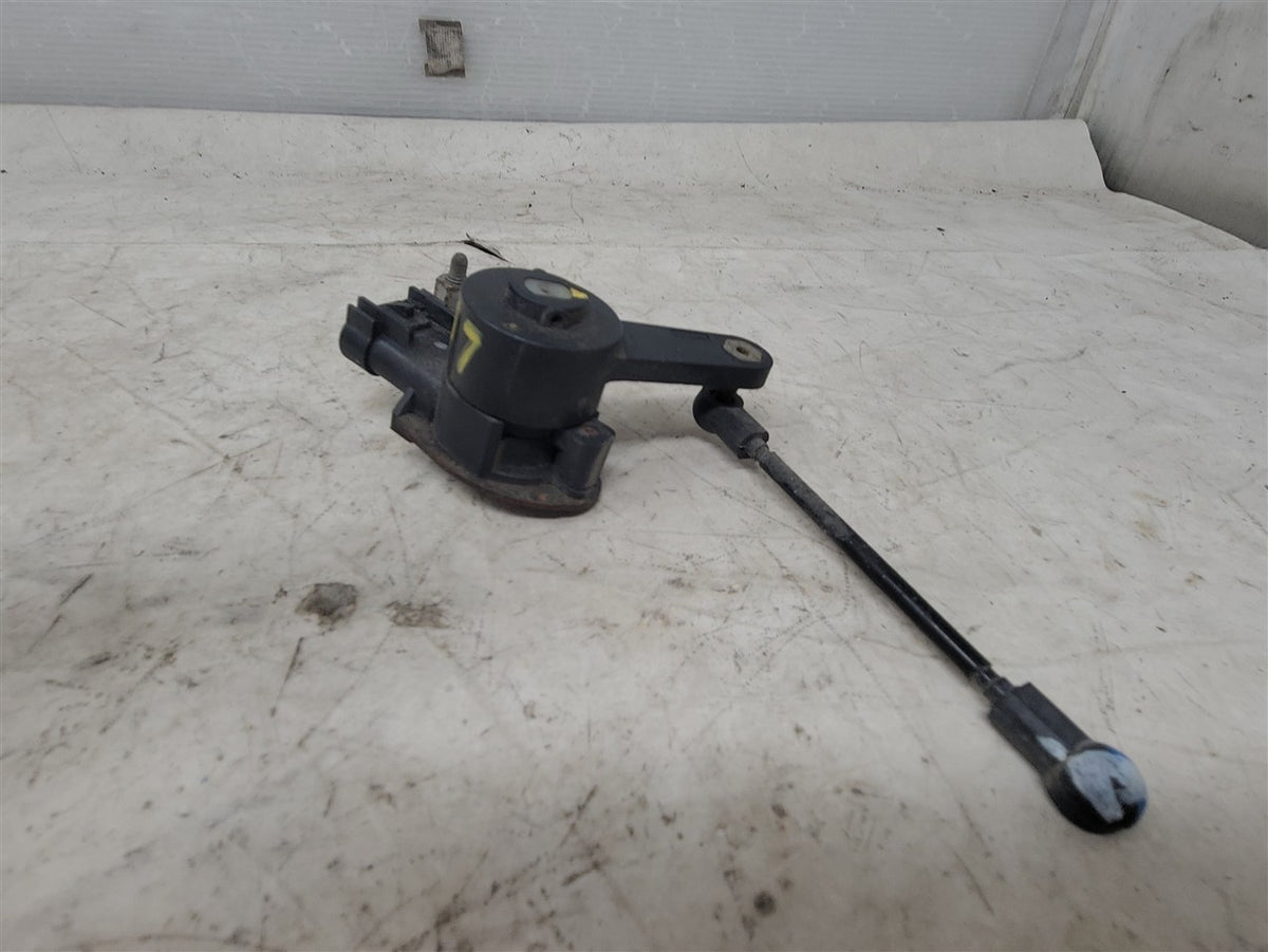 Used OEM 2016-2024 CAMARO REAR RIDE HEIGHT LEVEL SENSOR DRIVER LH, actual item photo 2