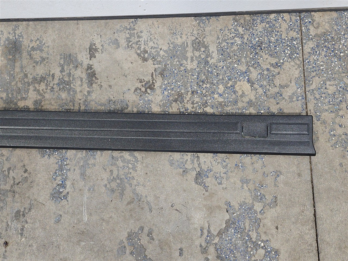 Used OEM 2019-2026 SILVERADO 1500 BED RAIL UPPER TRIM 6 6 BED MOLDING, actual item photo 6