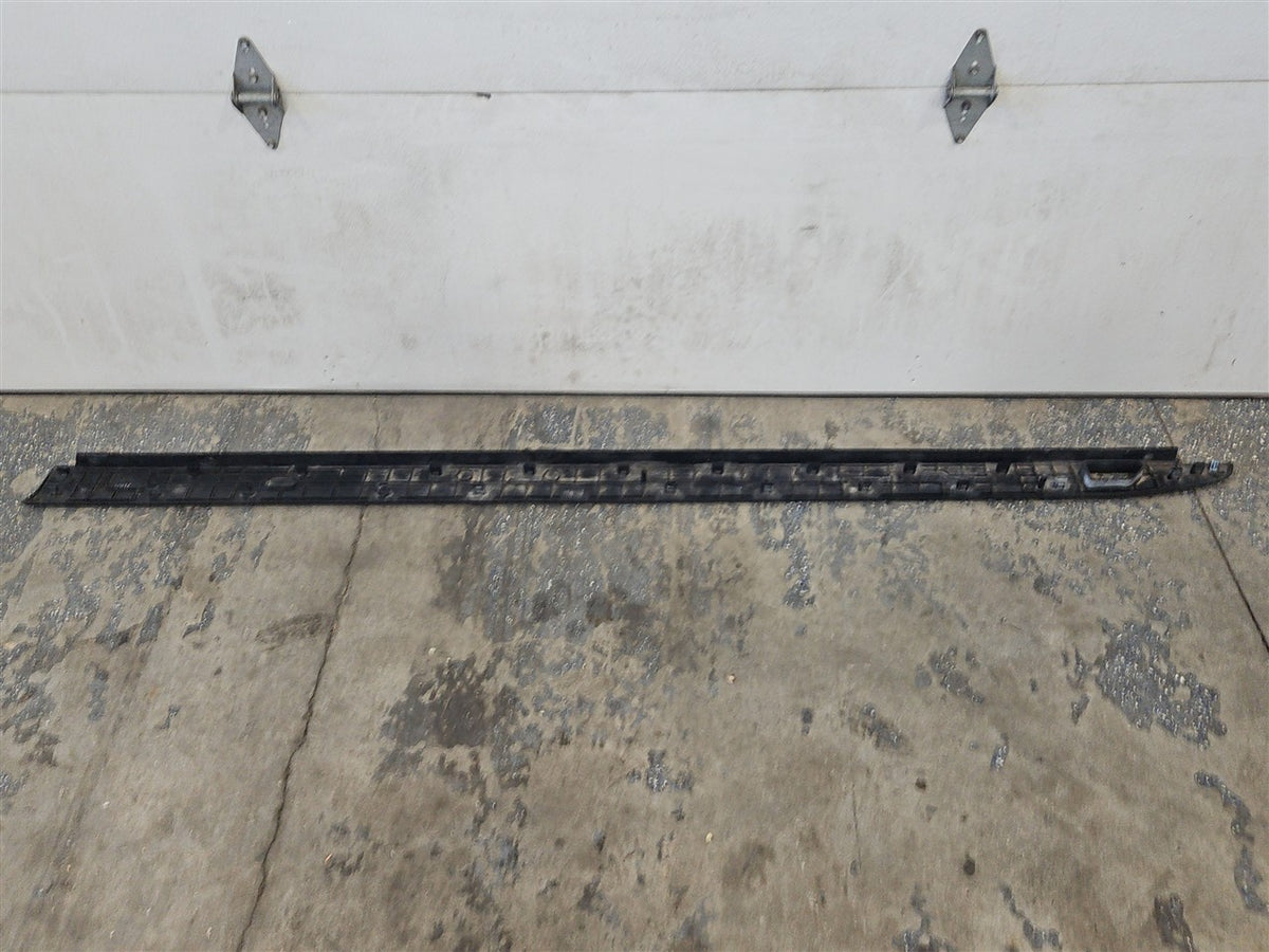 Used OEM 2019-2026 SILVERADO 1500 BED RAIL UPPER TRIM 6 6 BED MOLDING, actual item photo 9