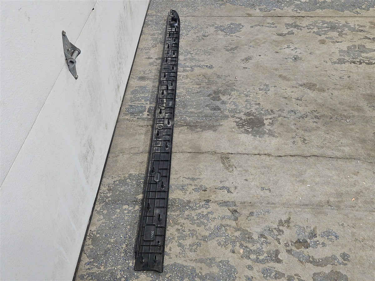 Used OEM 2019-2026 SILVERADO 1500 BED RAIL UPPER TRIM 6 6 BED MOLDING, actual item photo 11