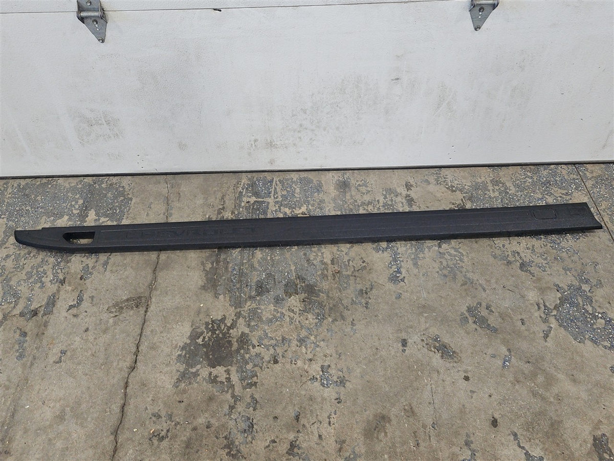 Used OEM 2019-2026 SILVERADO 1500 BED RAIL UPPER TRIM MOLDING, actual item photo 1