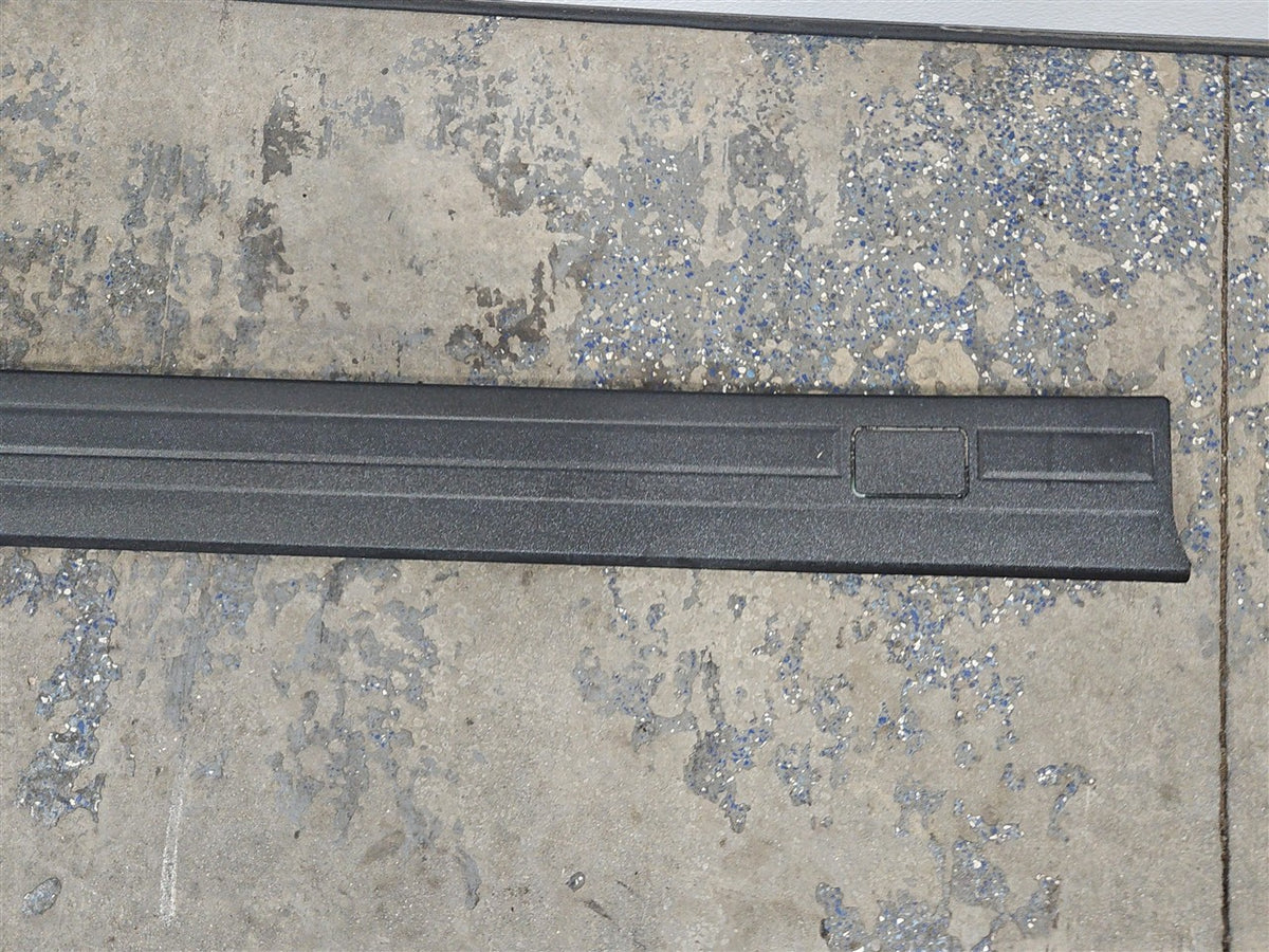 Used OEM 2019-2026 SILVERADO 1500 BED RAIL UPPER TRIM MOLDING, actual item photo 6
