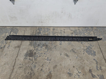 Used OEM 2019-2026 SILVERADO 1500 BED RAIL UPPER TRIM MOLDING, actual item photo 9