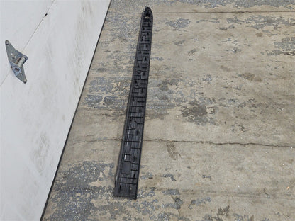 Used OEM 2019-2026 SILVERADO 1500 BED RAIL UPPER TRIM MOLDING, actual item photo 11
