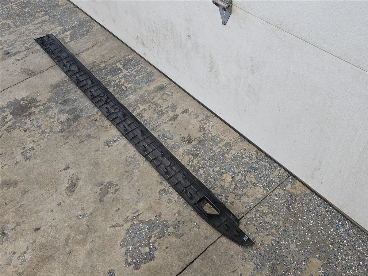 Used OEM 2019-2026 SILVERADO 1500 BED RAIL UPPER TRIM MOLDING, actual item photo 12
