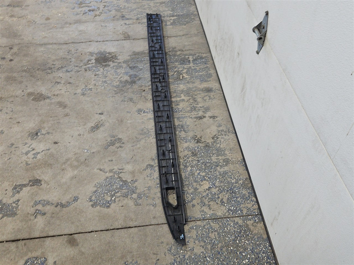 Used OEM 2019-2026 SILVERADO 1500 BED RAIL UPPER TRIM MOLDING, actual item photo 13