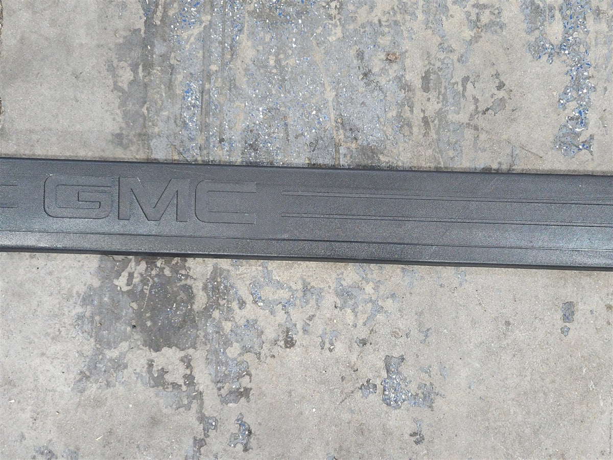 Used OEM 2014-2018 SIERRA 1500 BED RAIL UPPER TRIM DRIVER LH 5 9, actual item photo 7