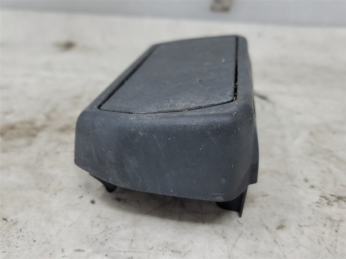 Used OEM 2015 SIERRA DENALI 1500 RUNNING BOARD FRONT ENDCAP DRIVER LH, actual item photo 5