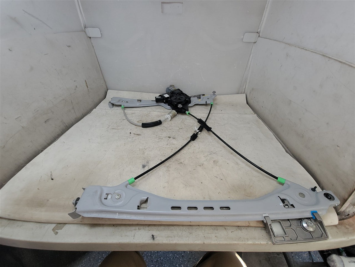 Used OEM 2017-2024 CAMARO FRONT RH PASSENGER WINDOW REGULATOR MOTOR, actual item photo 3
