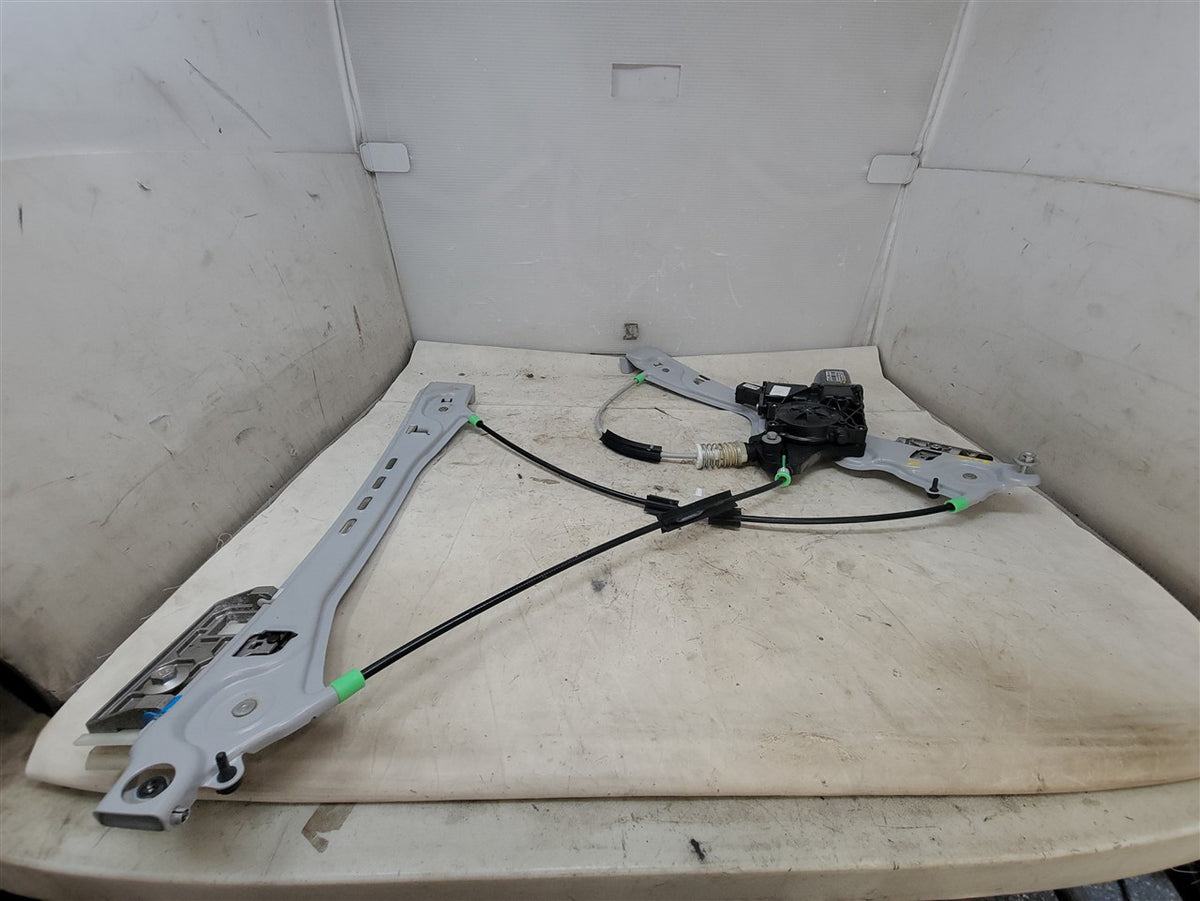 Used OEM 2017-2024 CAMARO FRONT RH PASSENGER WINDOW REGULATOR MOTOR, actual item photo 4
