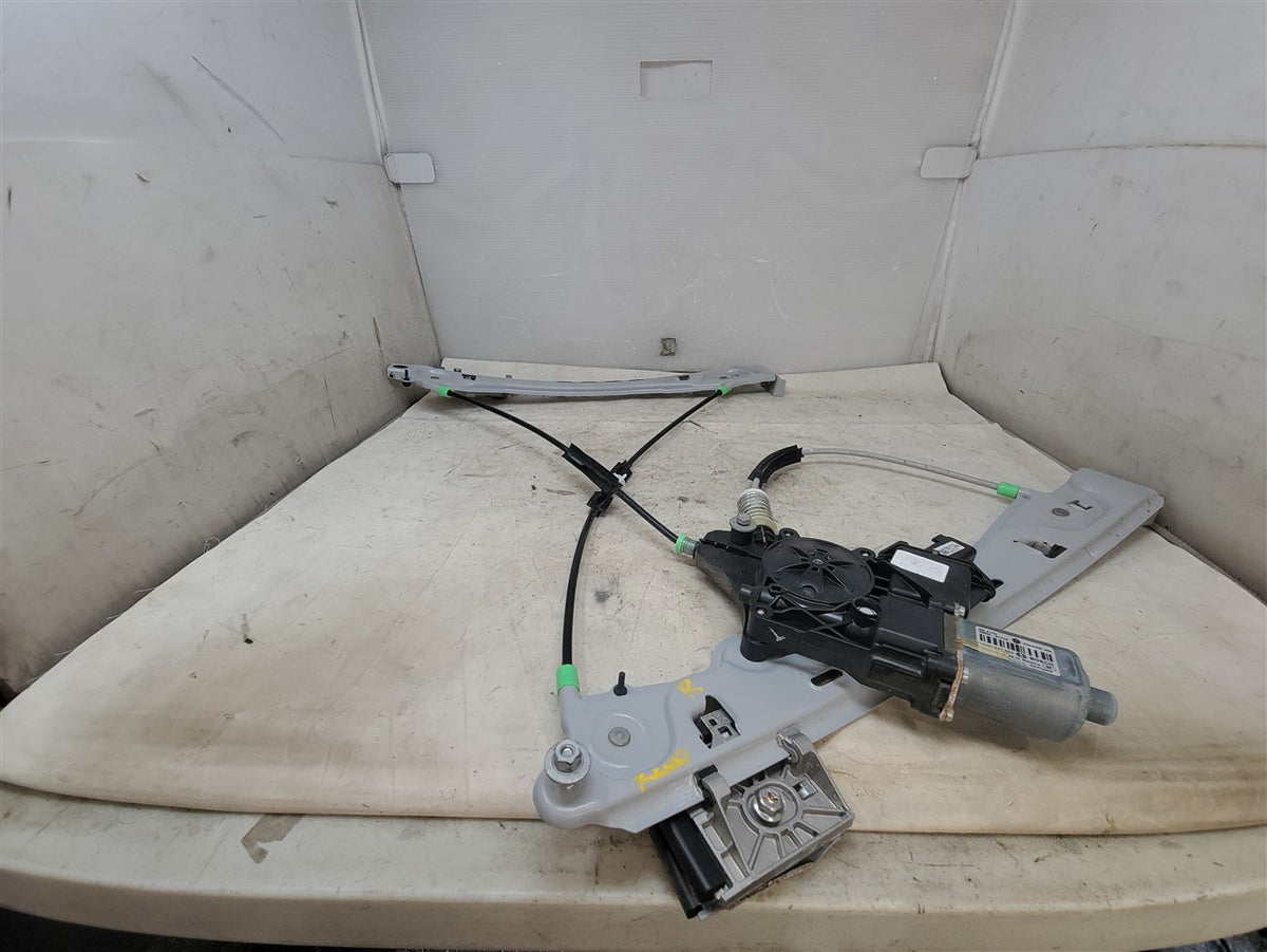 Used OEM 2017-2024 CAMARO FRONT RH PASSENGER WINDOW REGULATOR MOTOR, actual item photo 6