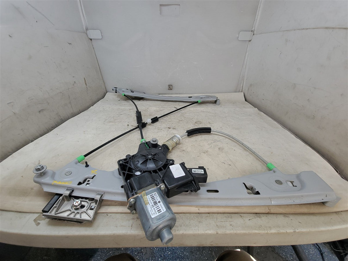 Used OEM 2017-2024 CAMARO FRONT RH PASSENGER WINDOW REGULATOR MOTOR, actual item photo 7