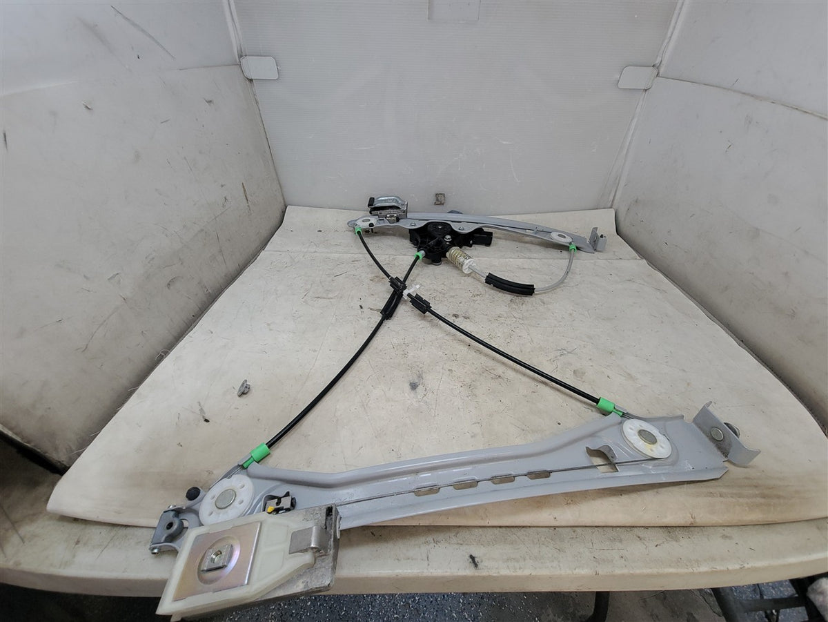 Used OEM 2017-2024 CAMARO FRONT RH PASSENGER WINDOW REGULATOR MOTOR, actual item photo 14