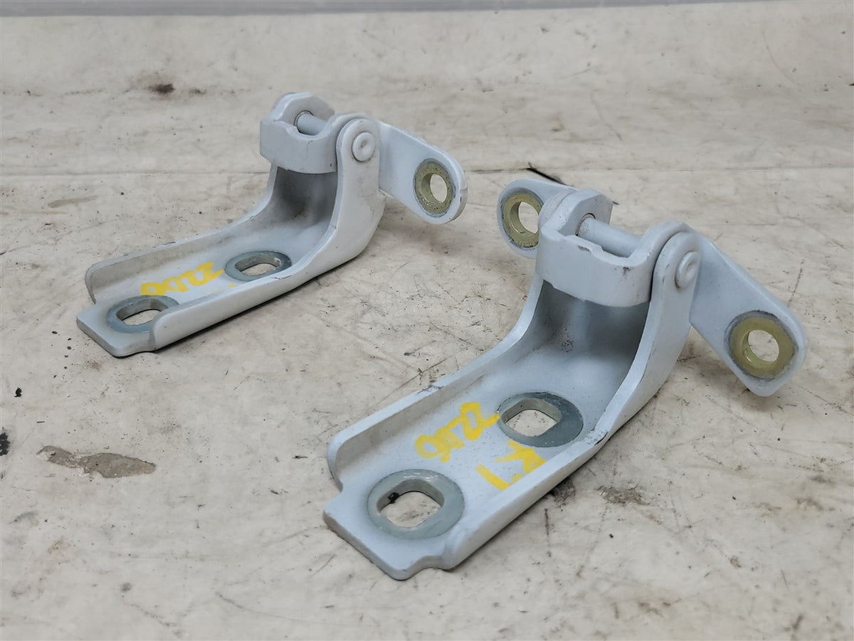 Used OEM 2016-2024 CAMARO FRONT DOOR HINGES UPPER LOWER PAIR DRIVER, actual item photo 3