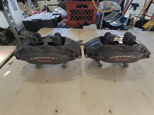 Used OEM 2010-2015 CAMARO FRONT SS BREMBO 4 PISTON BRAKE CALIPERS, actual item photo 1