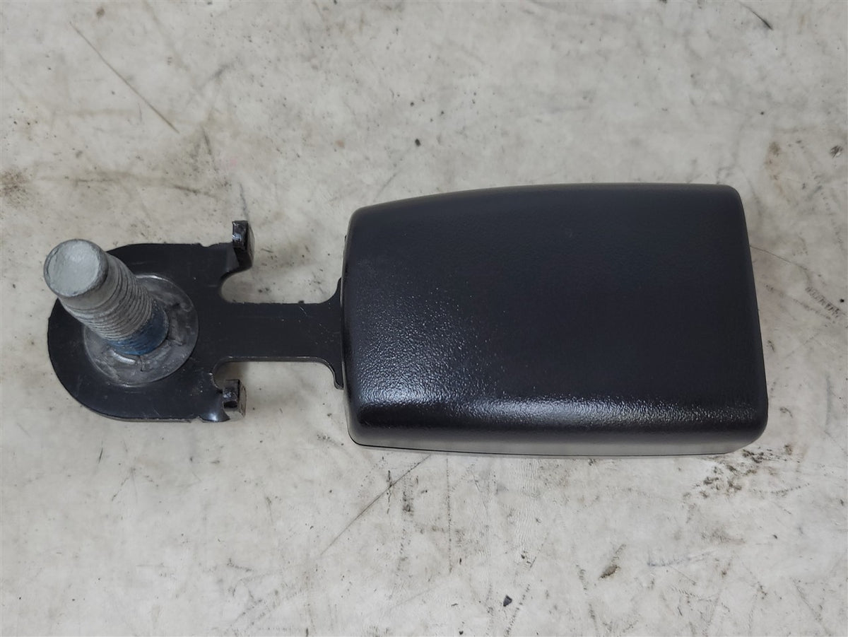 Used OEM 2010-2015 CAMARO REAR SEAT BELT BUCKLE DRIVER LH OR, actual item photo 1