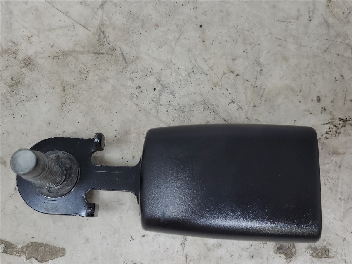 Used OEM 2010-2015 CAMARO REAR SEAT BELT BUCKLE DRIVER LH OR, actual item photo 1