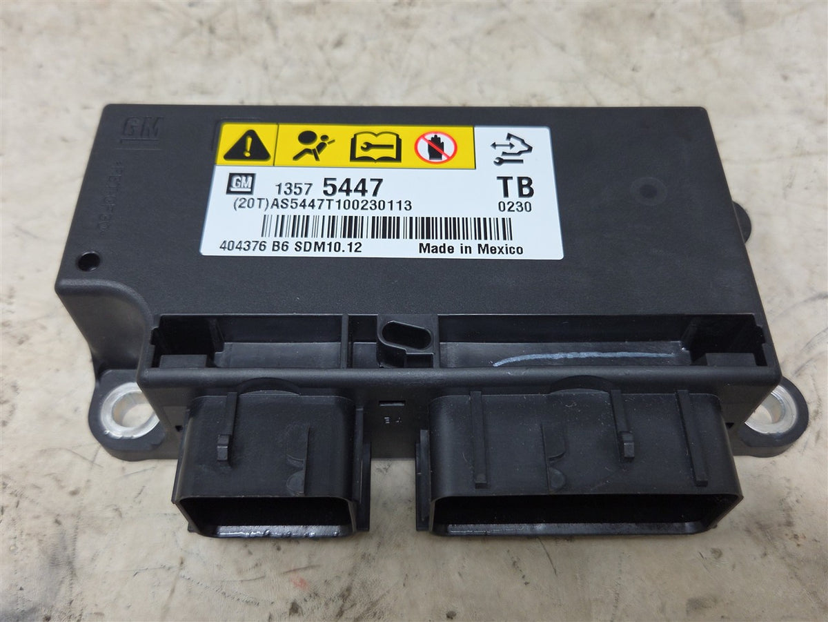 Used OEM 2010-2015 CAMARO DASH VENT ROUND DRIVER LH OR PASSENGER RH, actual item photo 1