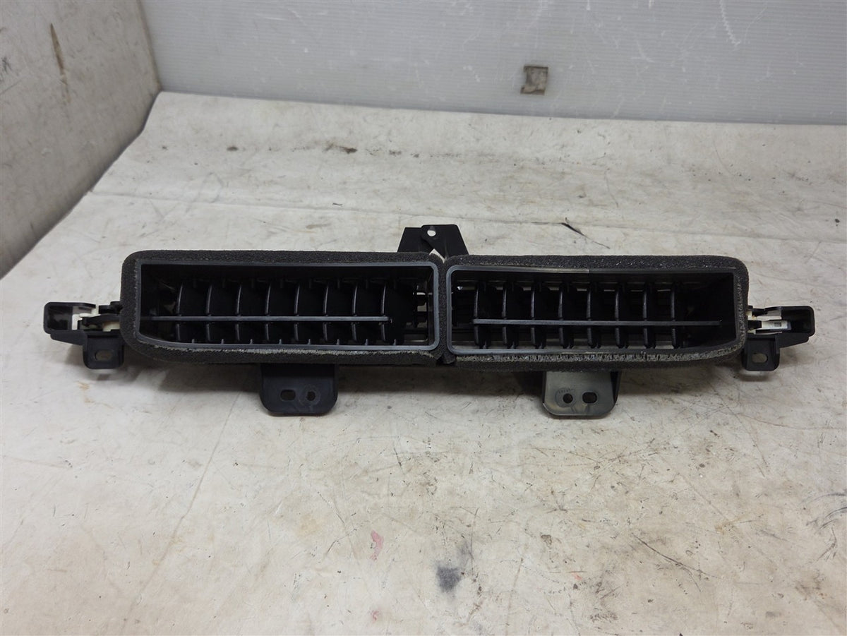Used OEM 2010-2011 CAMARO CENTER DASH VENTS 92239557, actual item photo 8