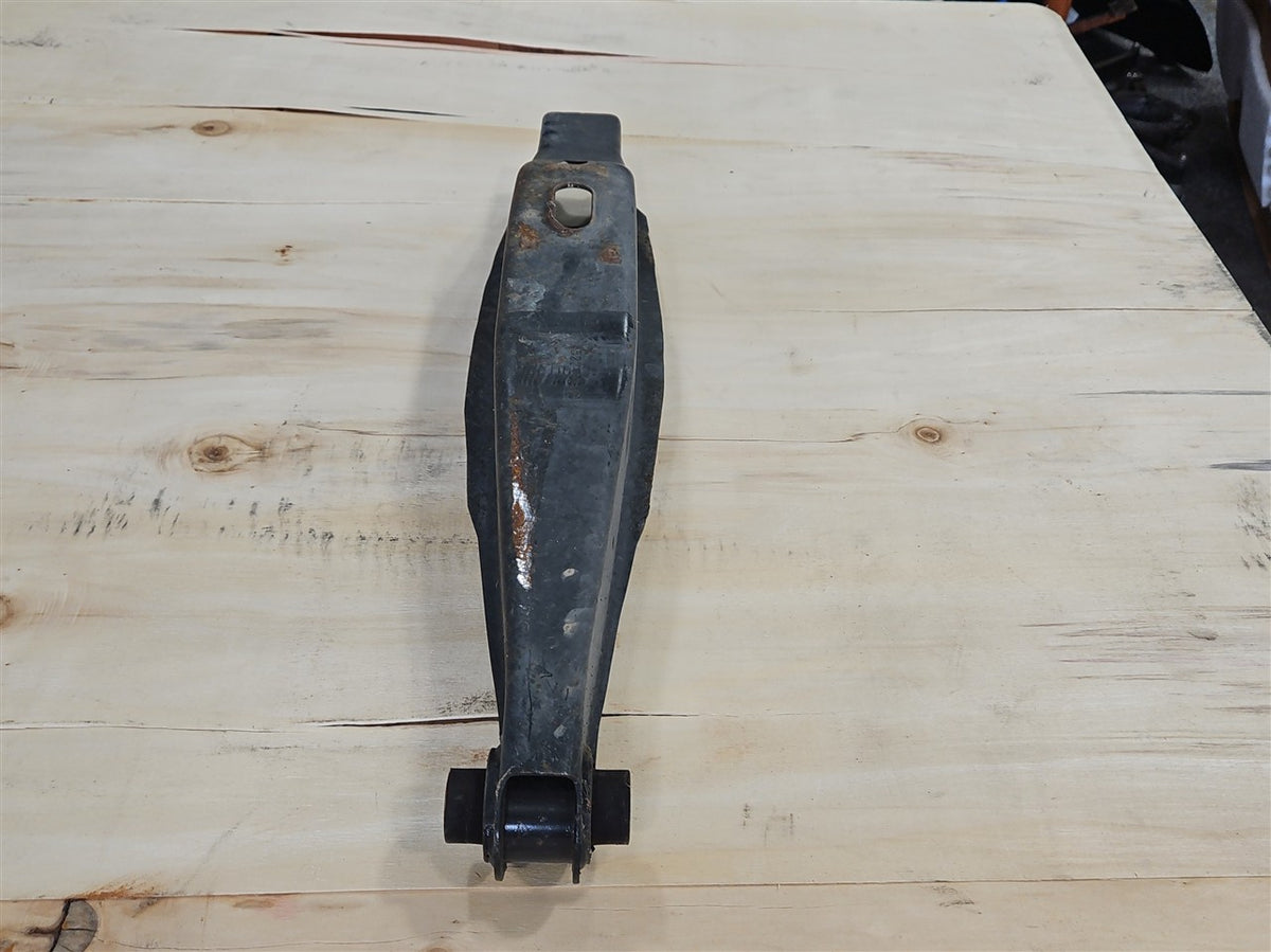 Used OEM 2010-2015 CAMARO REAR LOWER CONTROL ARM DRIVER LH OR, actual item photo 2
