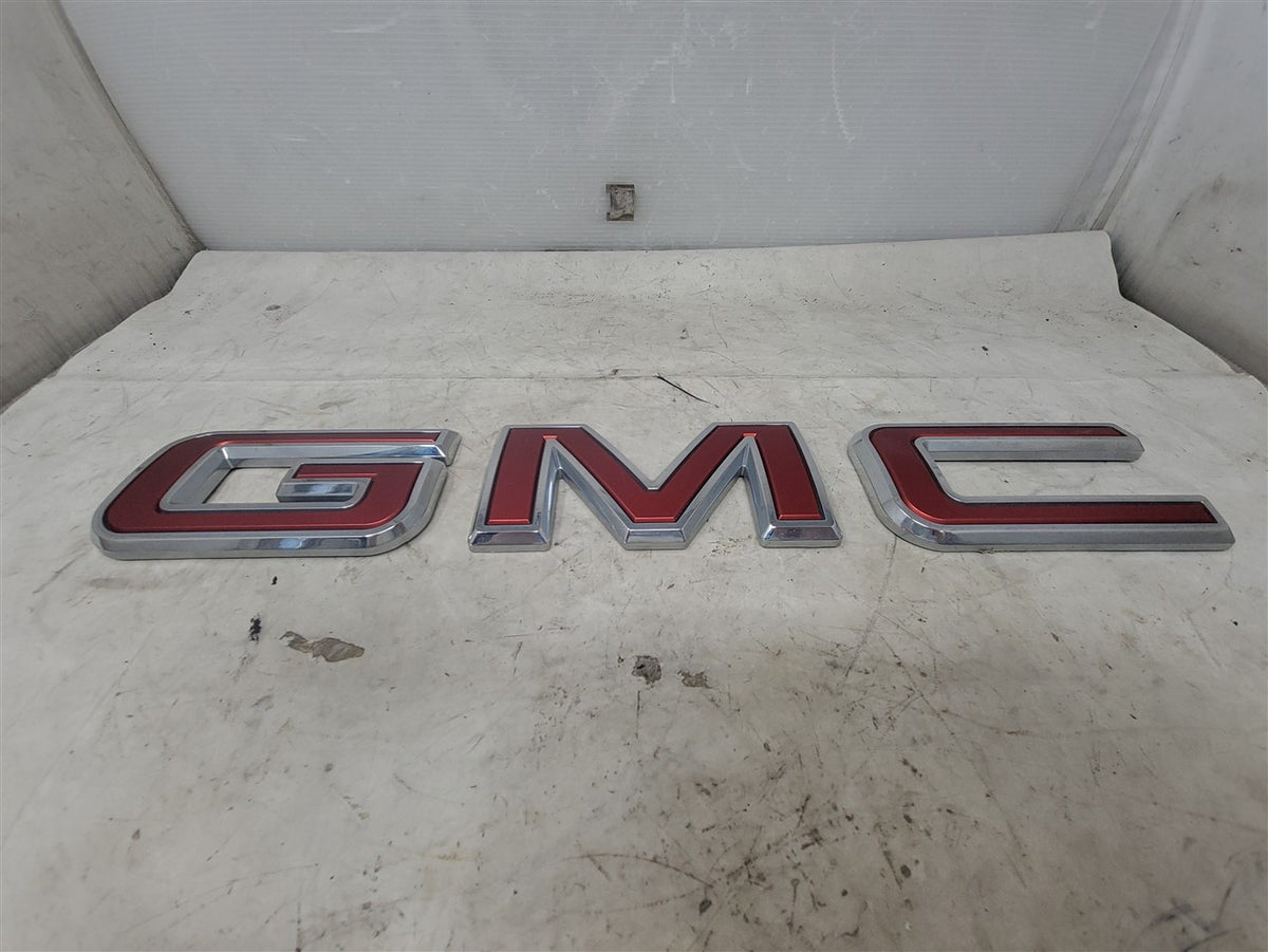 Used OEM 2019-2026 SIERRA 1500 GMC TAILGATE EMBLEM RED, actual item photo 2