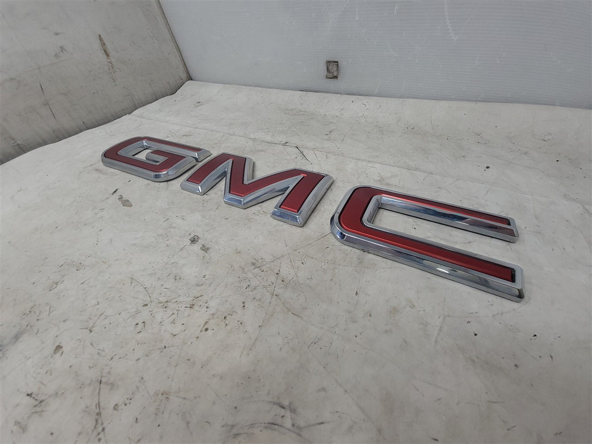 Used OEM 2019-2026 SIERRA 1500 GMC TAILGATE EMBLEM RED, actual item photo 4