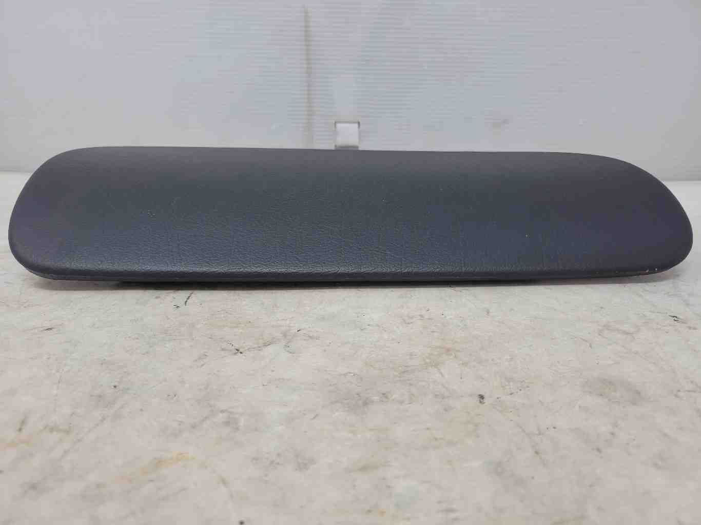 2006 GTO RH PASSENGER DASH COVER BLACK 356 - image 2