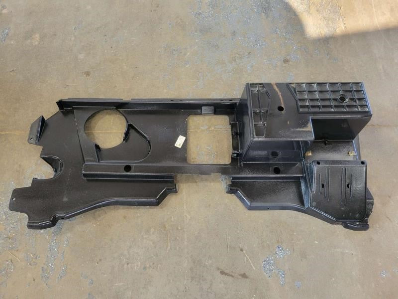 2019 POLUTV REAR LOWER CLOSE OFF PANEL SPLASH GU 361 - image 5