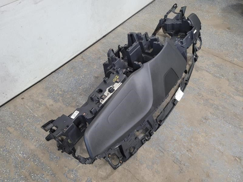 2015 YUKON BLACK DENALI DASH 36 - image 9