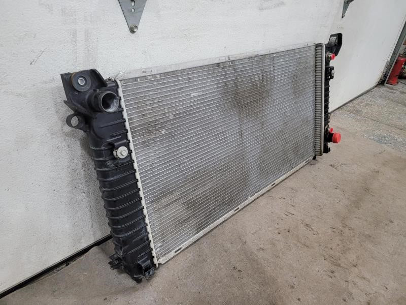2017 SILVRDO15 RADIATOR, 6.2L W/O TOW PACKAGE 384 - image 2