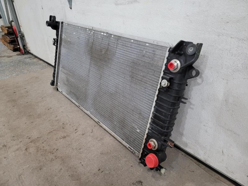 2017 SILVRDO15 RADIATOR, 6.2L W/O TOW PACKAGE 384 - image 3