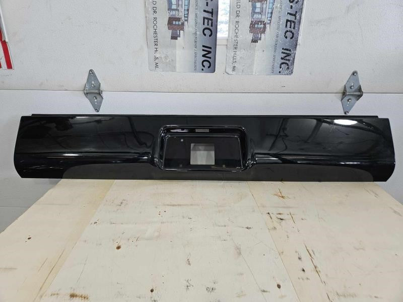 2005 SIERRA150 AFTERMARKET ROLL PAN PAINTED BLACK - 390 - image 1