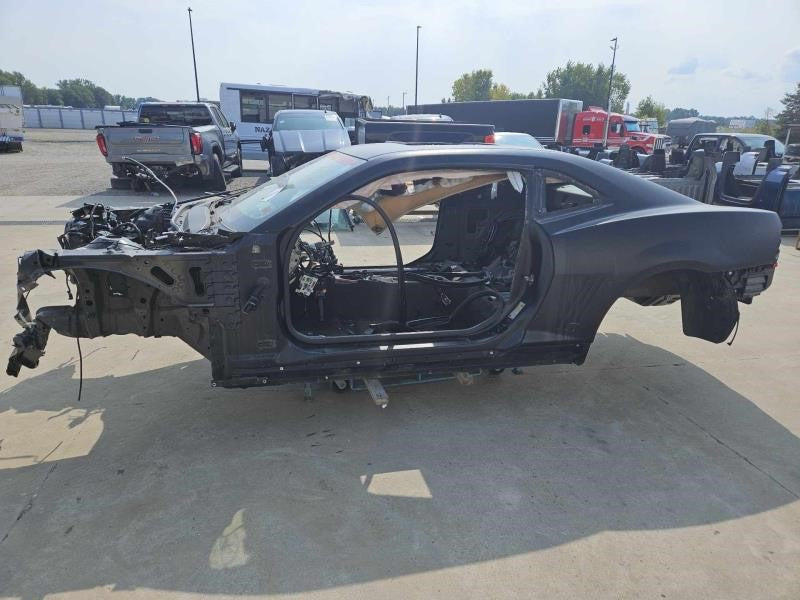 2010 CAMARO BARE SHELL COUPE MATTE BLACK 401 - image 1