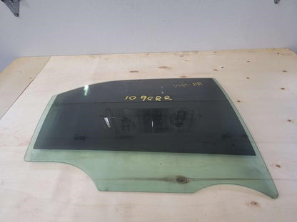 2005 CTS RH PASSENGER REAR DOOR GLASS 450 - image 1