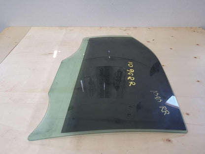 2005 CTS RH PASSENGER REAR DOOR GLASS 450 - image 2