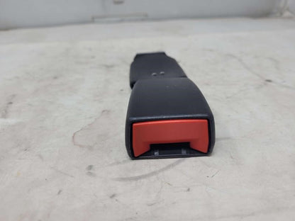 2022 CAMARO REAR SEAT BELT BUCKLE 84496659 LH RH 458 - image 4